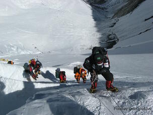 mount-everest-89590_1280