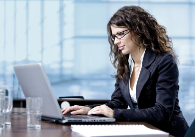 Woman_on_Laptop